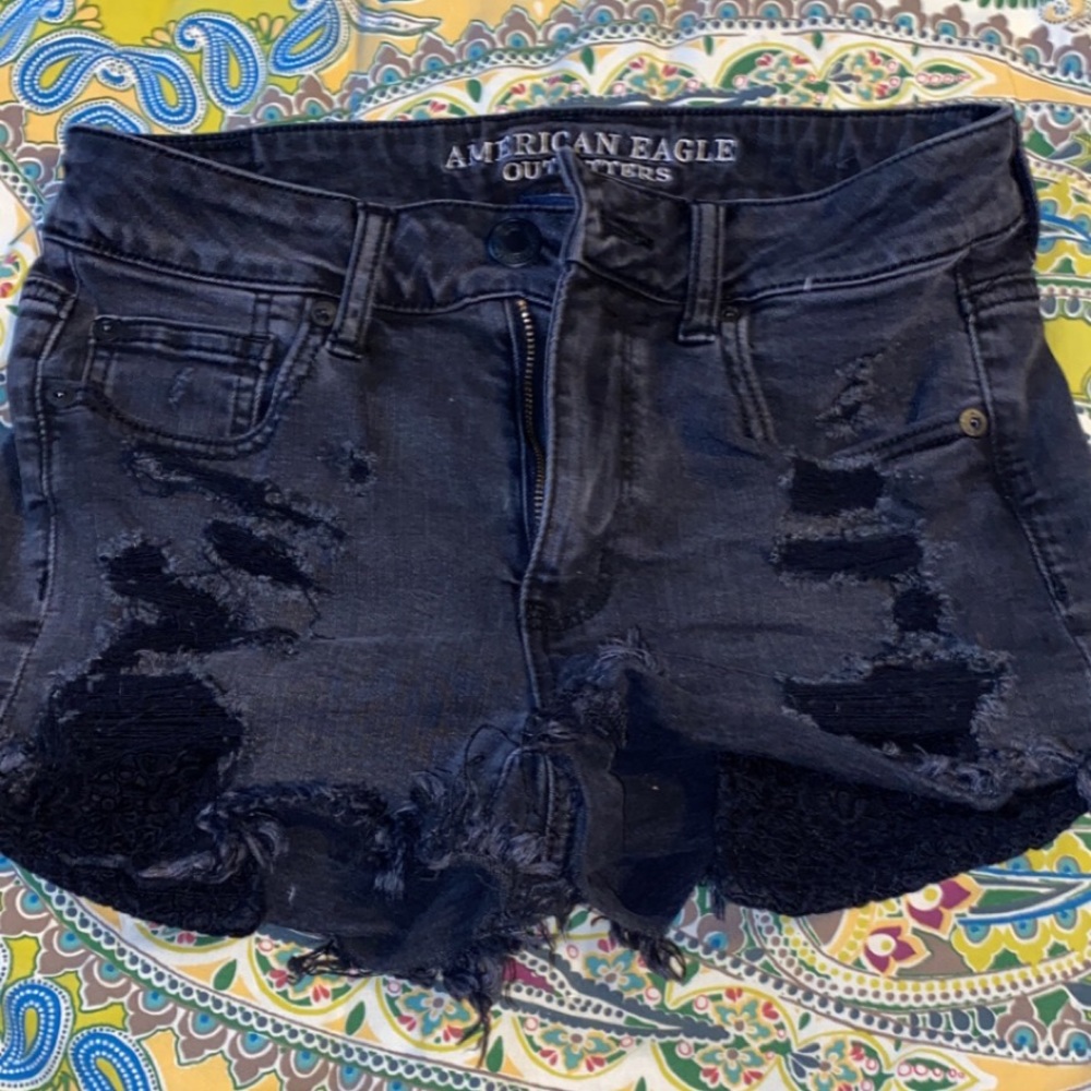 AEO black shorts